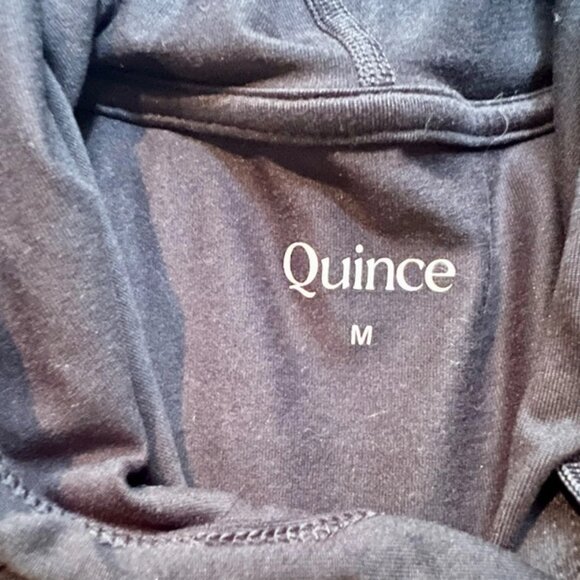🖤 Quince Black Hoodie – Size Medium – Excellent Condition - Picture 2 of 3